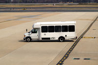 Ronald Reagan Washington National Airport (DCA) - Bus 150 - by Ronald Barker