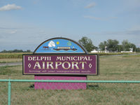 Delphi Municipal Airport (1I9) - road sign - by olivier Cortot