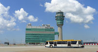 Hong Kong International Airport, Hong Kong Hong Kong (VHHH) - Hong Kong  - by Dawei Sun