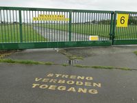 Kortrijk-Wevelgem International Airport - streng verboden toegang - by Jean Goubet-FRENCHSKY