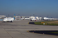 Frankfurt International Airport, Frankfurt am Main Germany (EDDF) - Busy line-up at FRA - by Micha Lueck