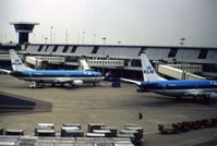 Amsterdam Schiphol Airport, Haarlemmermeer, near Amsterdam Netherlands (EHAM) - Two B 737-300 KLM on Schiphol-Airport - by patrick Kochems