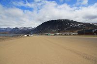 Pangnirtung Airport, Pangnirtung, Nunavut Canada (CYXP) - looking north down runway 06 at Pangnurtung - by Tim Kalushka