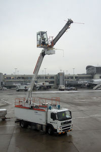Frankfurt International Airport, Frankfurt am Main Germany (EDDF) - The big elephant is coming to de-ice our B744 (D-ABVX) - by Micha Lueck