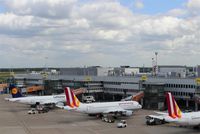 Düsseldorf International Airport, Düsseldorf Germany (EDDL) - Apron overview... - by Holger Zengler