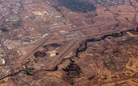 Barajas International Airport - view from 33.000 ft - by Friedrich Becker
