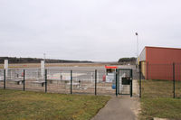 Auxerre Branches Airport - The tarmac - by olivier Cortot