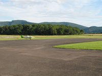 Autun Bellevue Airport - the tarmac - by olivier Cortot
