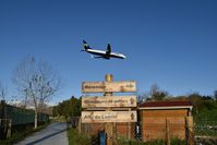 Portela Airport (Lisbon Airport) - good spot, Jardim e Parque Hortícola Aquilino Ribeiro Machado near Lisbonne Airport and runway 03 - by JC Ravon - FRENCHSKY