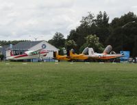 Ardmore Airport - Airtourers for sale at ardmore - by Magnaman
