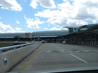 Tucson International Airport (TUS) - passengers drop zone - by olivier Cortot